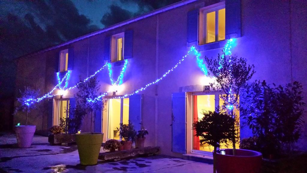 Mas Saint Julien Bed & Breakfast Cavaillon Exterior photo